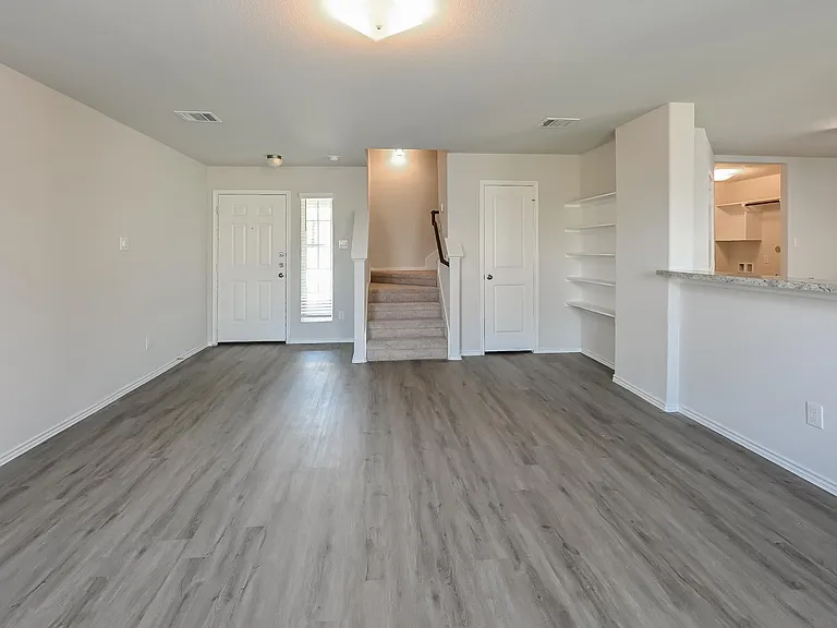 Briggs Dr — Photo 5