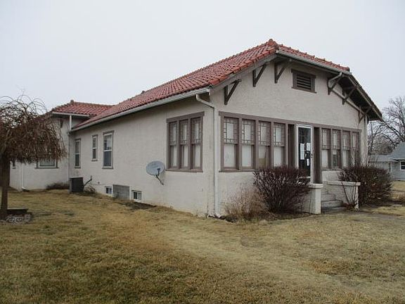 2nd image of 1141 Utah Ave