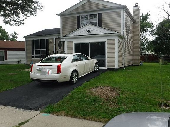 2nd image of 801 W 59th Pl