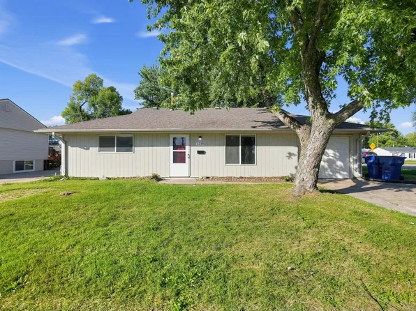 1218 Janbrook Blvd, Carter Lake, IA 51510