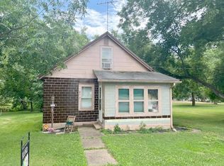317 E Liberty St, Mill Shoals, IL 62862