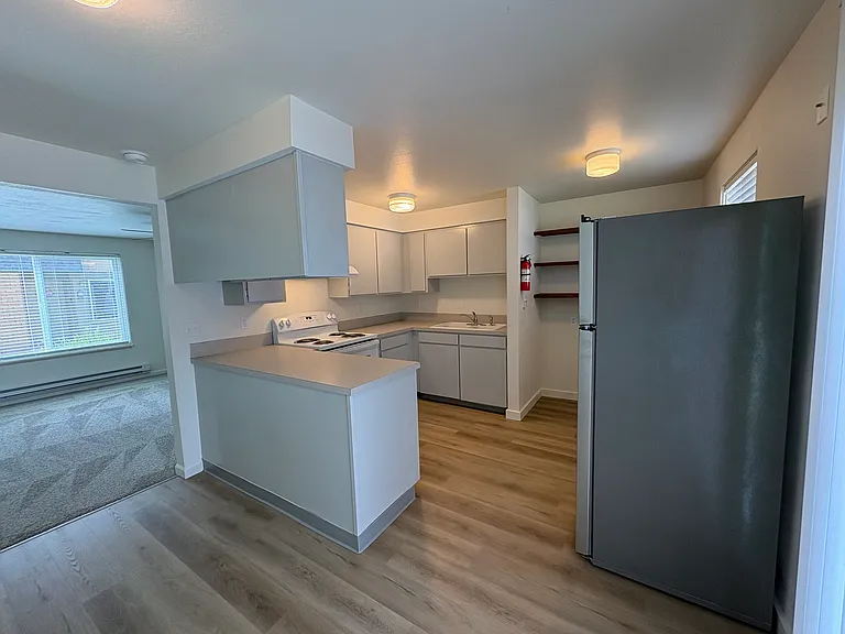 3105 W Cherry Ln #4 — Photo 3