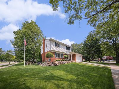 489 Old Creek Ct, Saline, MI, 48176