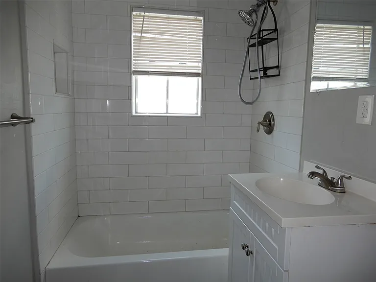 3804 Lelia St #A — Photo 10