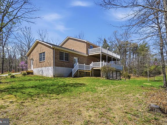 2nd image of 450 Fishel Rd