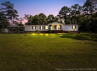 157 Beacon Ln, Cameron, NC 28326