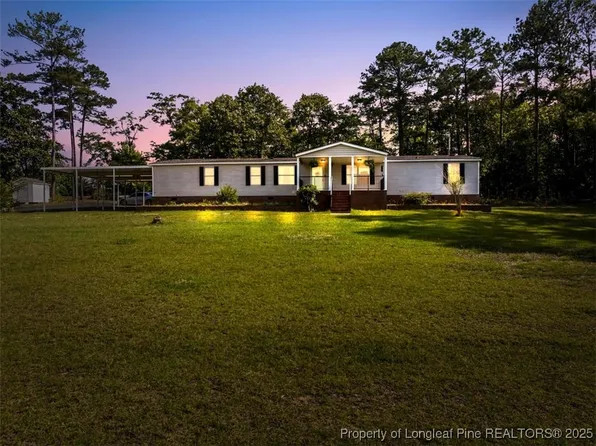 157 Beacon Ln, Cameron, NC 28326