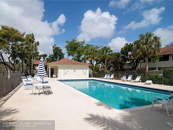 3rd image of 345 City View Dr #345
