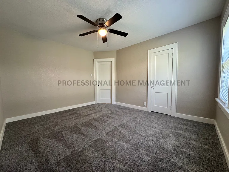 651 S Spruce St — Photo 6