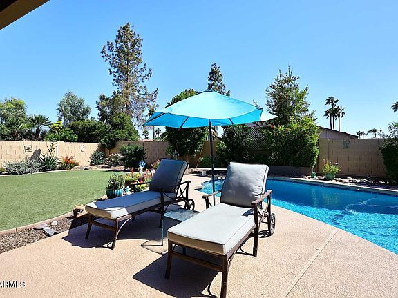 3rd image of 5879 E MARCONI Avenue