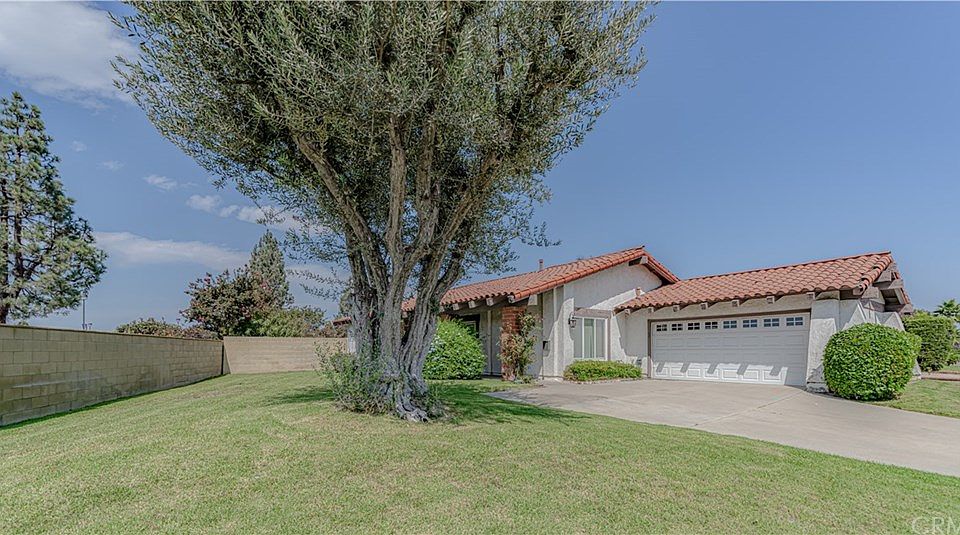 1st image of 10619 El Picador Cir
