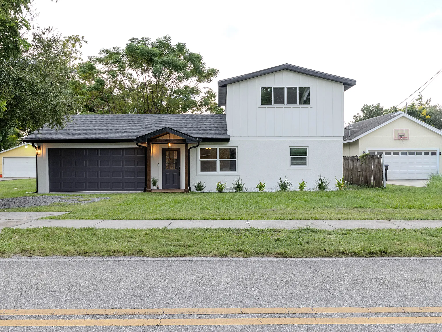3 bed, 2100 sqft, $3,500 — Photo 2