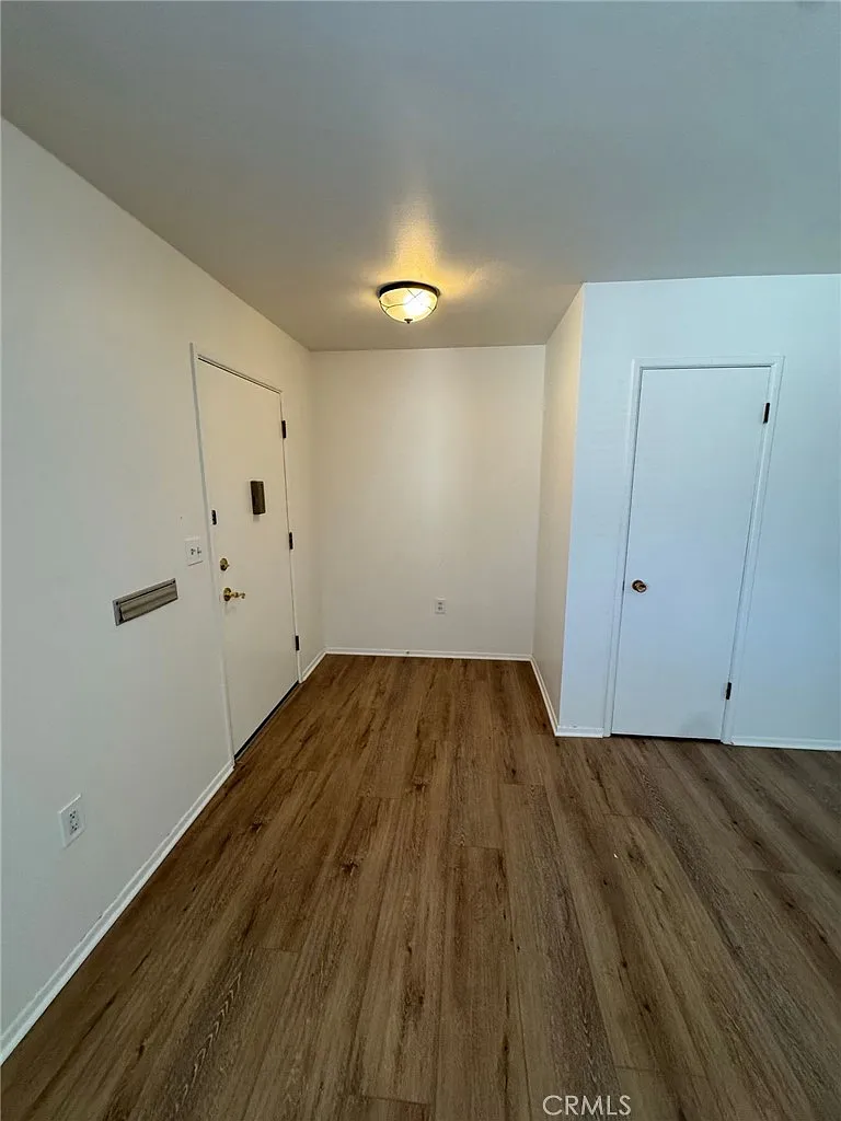 2 bed, 992 sqft, $1,795 — Photo 3