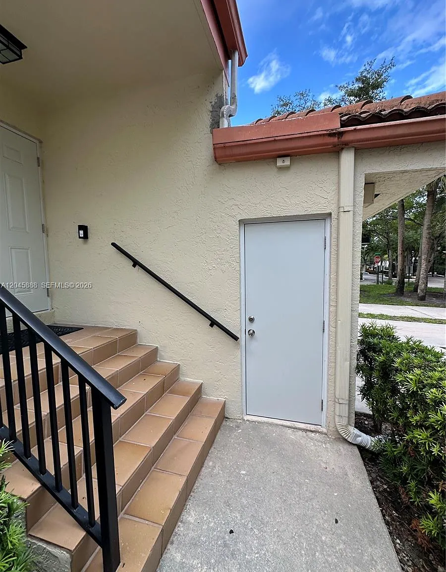 Emerald Oaks 1 Condo — Photo 4