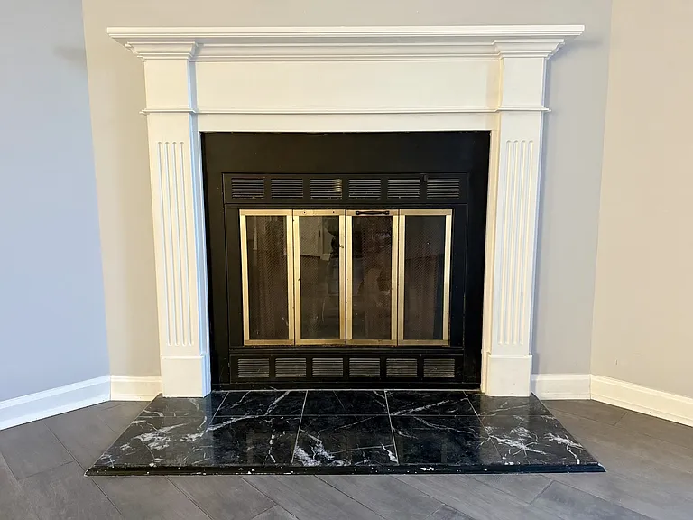 5801 Labrador Ln — Photo 9