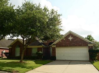 2004 Winding Springs Dr, League City, TX 77573