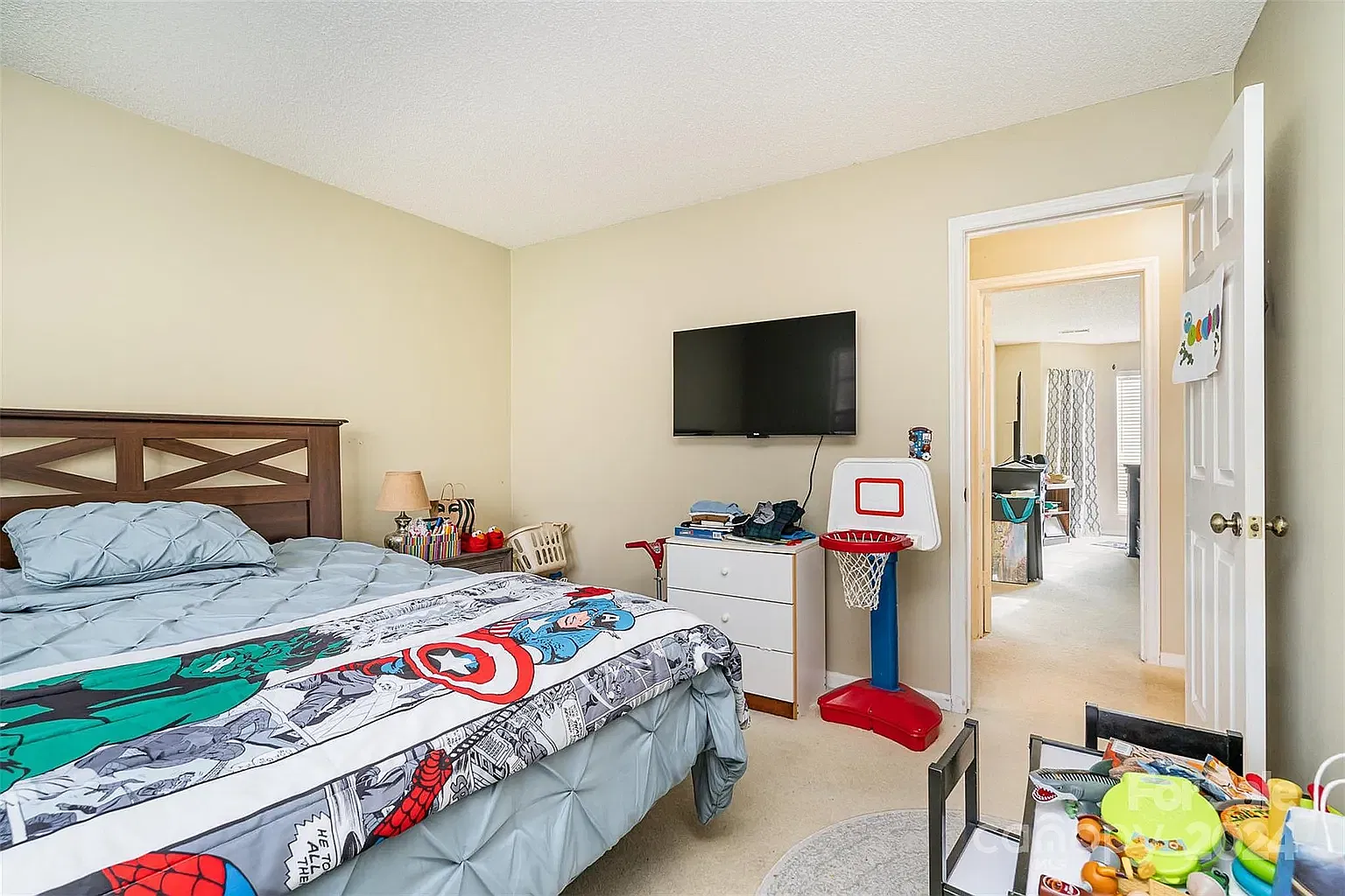 3 bed, 2175 sqft, $2,475 — Photo 4