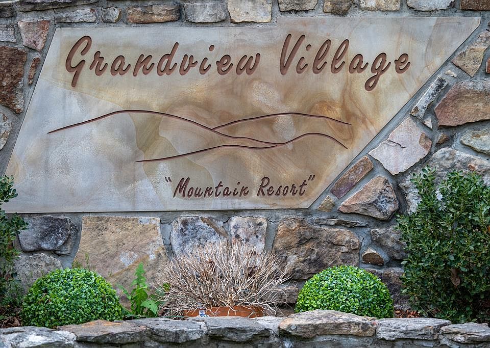 1st image of 31 High Meadow Dr