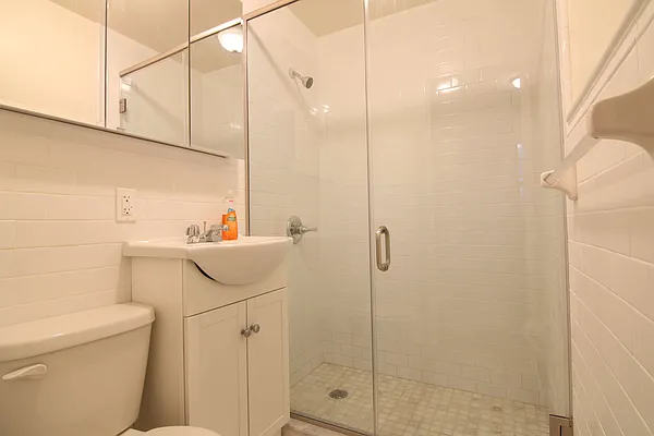 Rented by Guidance Realty Corp. | media 32