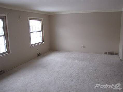 2nd image of 29639 Guy St