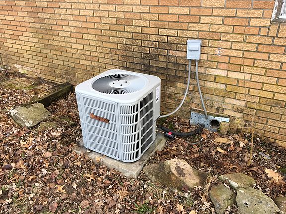 3rd image of 3110 E Kendall Ln
