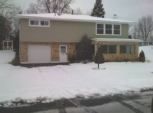 6013 Rita Ln, North Syracuse, NY 13212