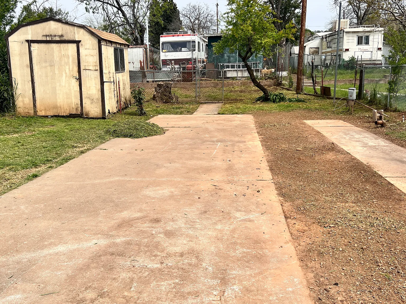 Rv/Mobile Empty Space For Rent — Photo 3