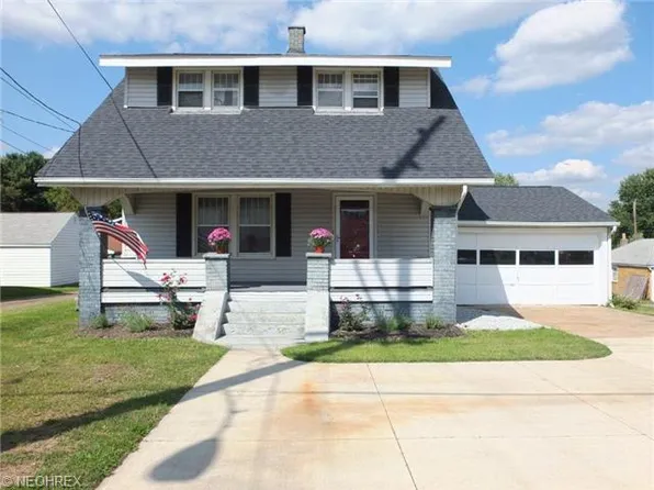 4251 Lincoln St E, East Canton, OH 44730