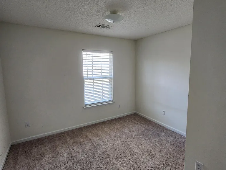 1411 Bay Overlook Dr — Photo 25