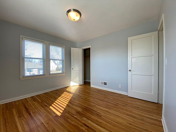 4th image of 1419 S 63rd St