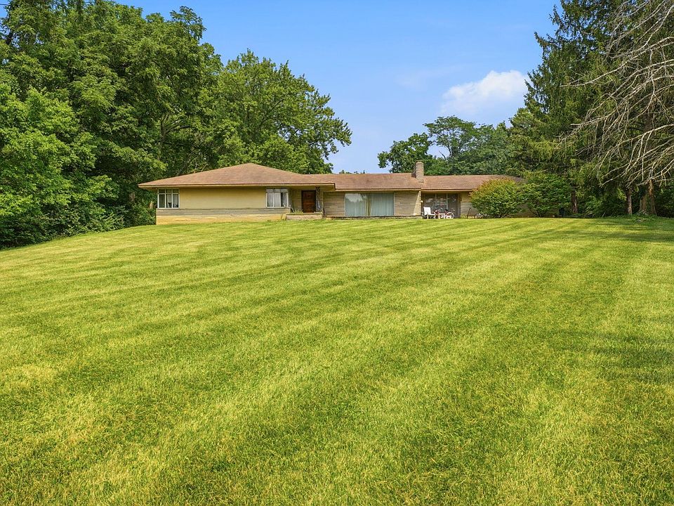 1st image of 7410 Riverside Dr