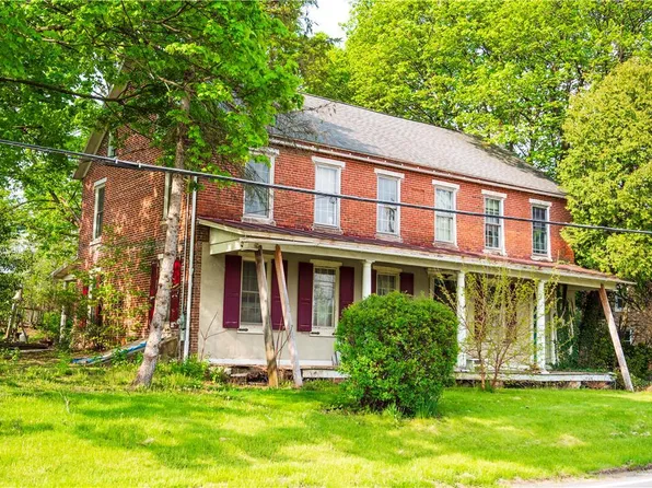 8009 Kings Hwy, New Tripoli, PA 18066
