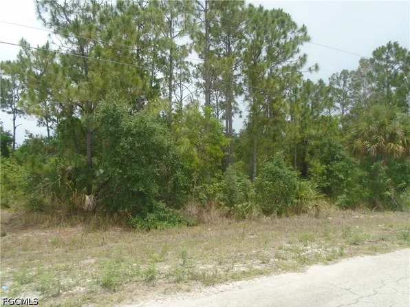 705 Creuset Ave S, Lehigh Acres, FL 33974
