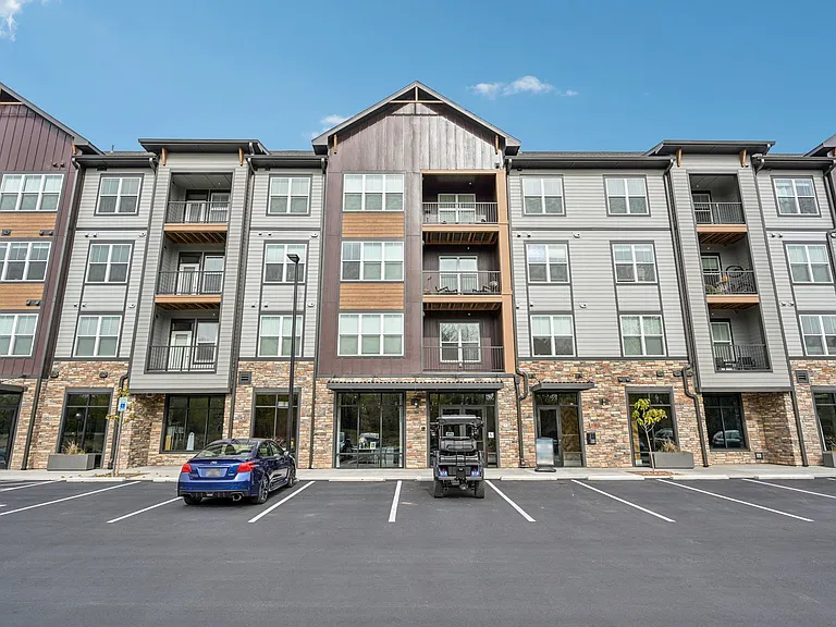 The Quarry Luxury Apartments — Photo 24