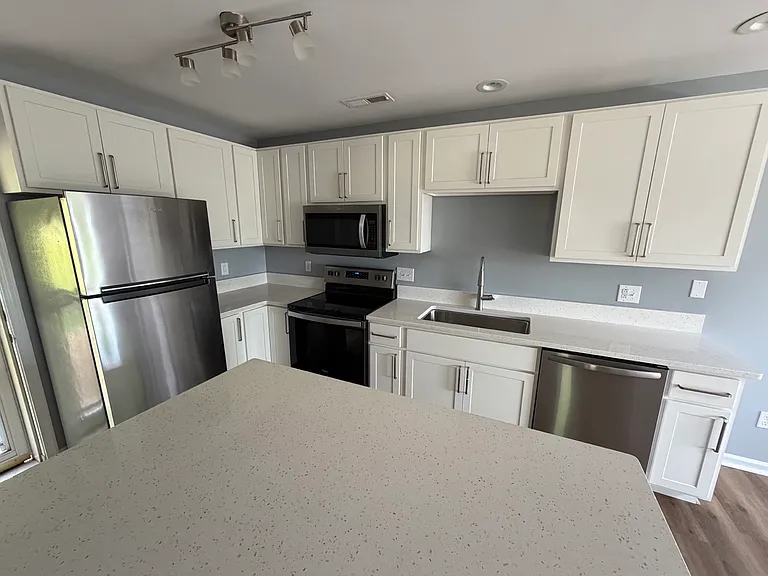 49 Creekside Cir — Photo 8