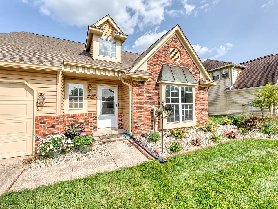 7555 Crickwood Ln