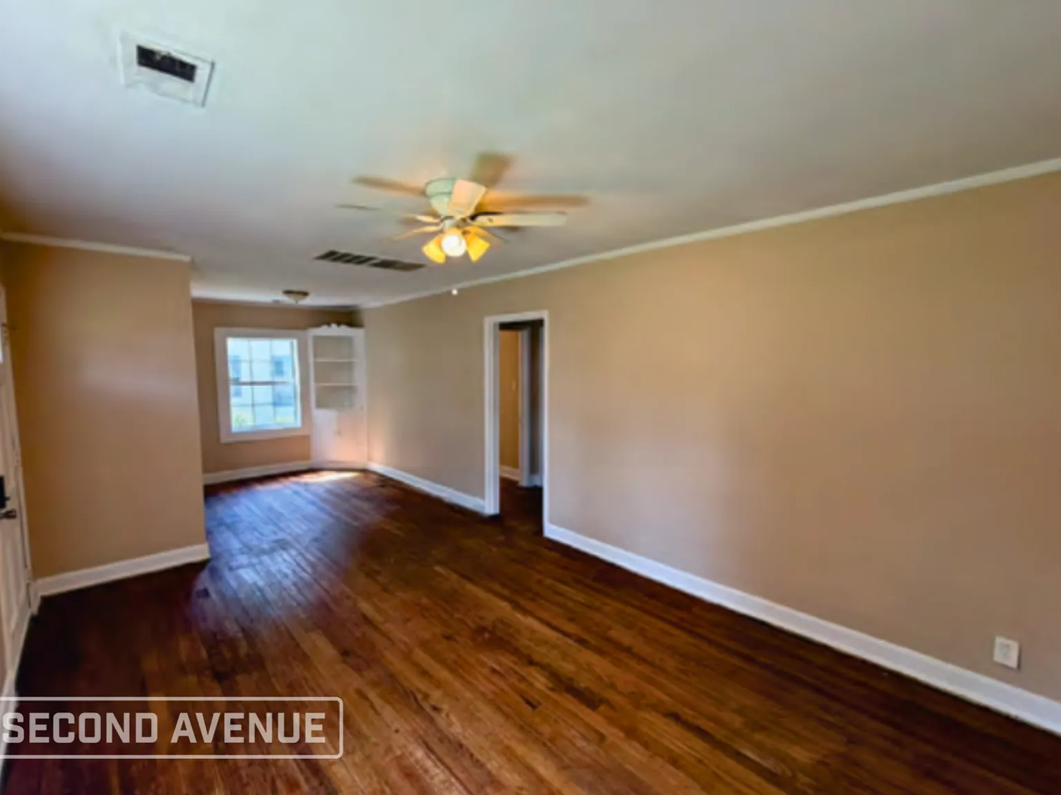 4 bed, 2.0 bath, 1279 sqft, $1,050 — Photo 4