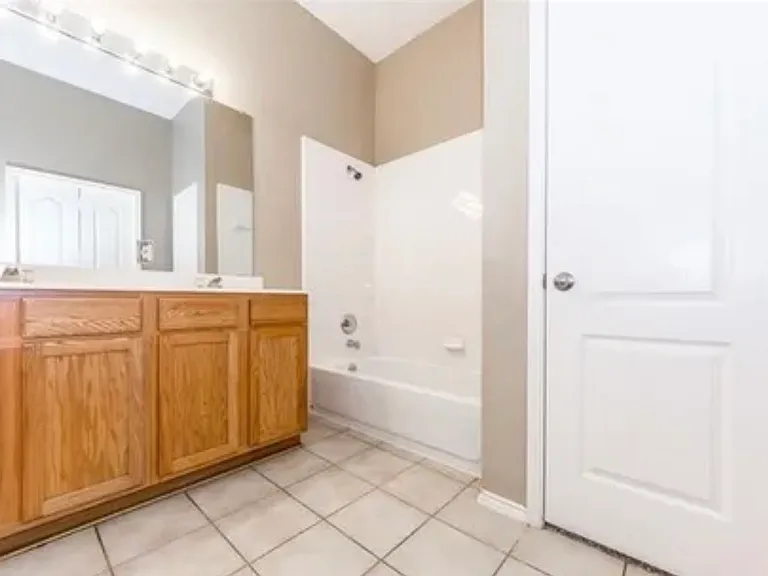1709 Azalea Dr — Photo 7