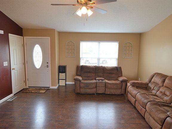 3rd image of 10367 Lynchburg Dr