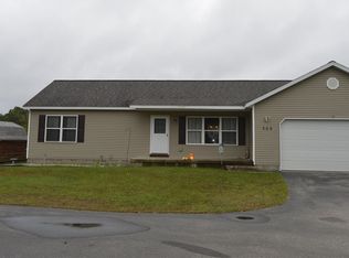 509 Robin Hood St, Roscommon, MI 48653