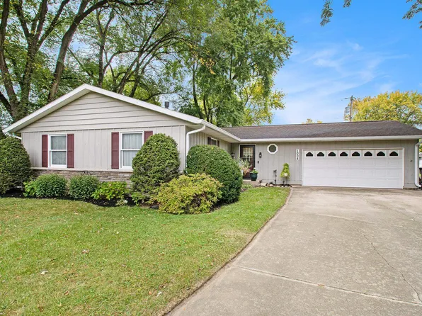 1008 Beechwood Dr, Nappanee, IN 46550