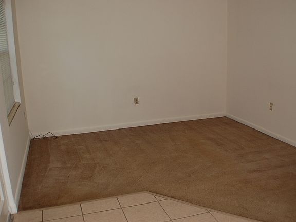 4th image of 236 Desoto St #7