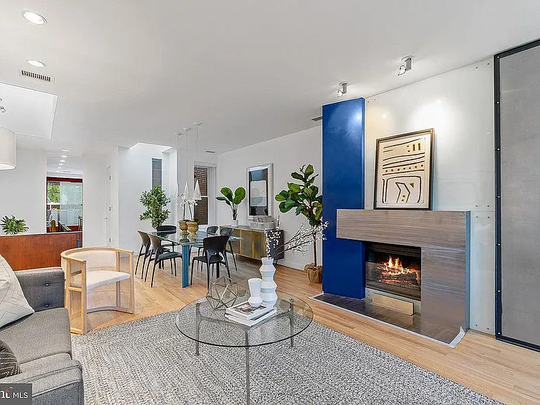 1942 Calvert St NW #3 — Photo 2