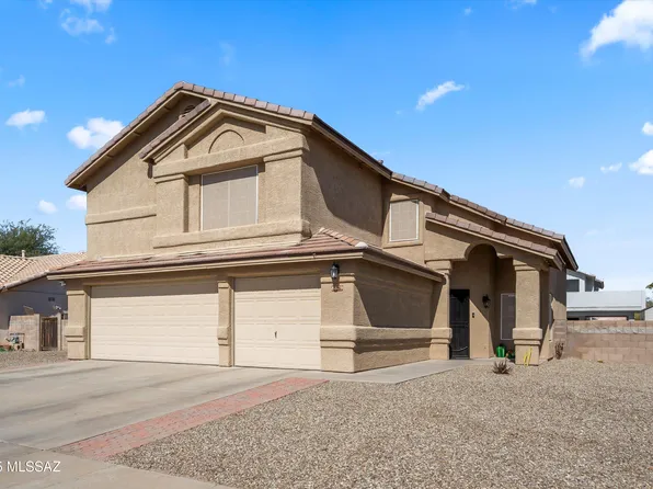 8879 N Safflower Ln, Tucson, AZ 85743