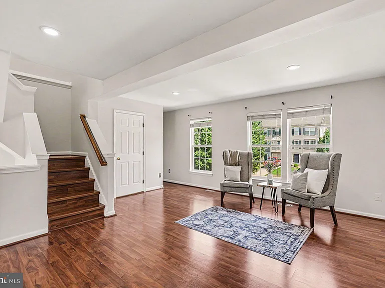 4524 Papillion Ct — Photo 3