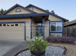 831 Pulteney Pl, Windsor, CA 95492
