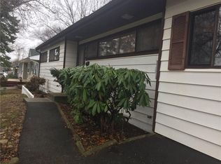 21 Fordham Rd, Parlin, NJ 08859