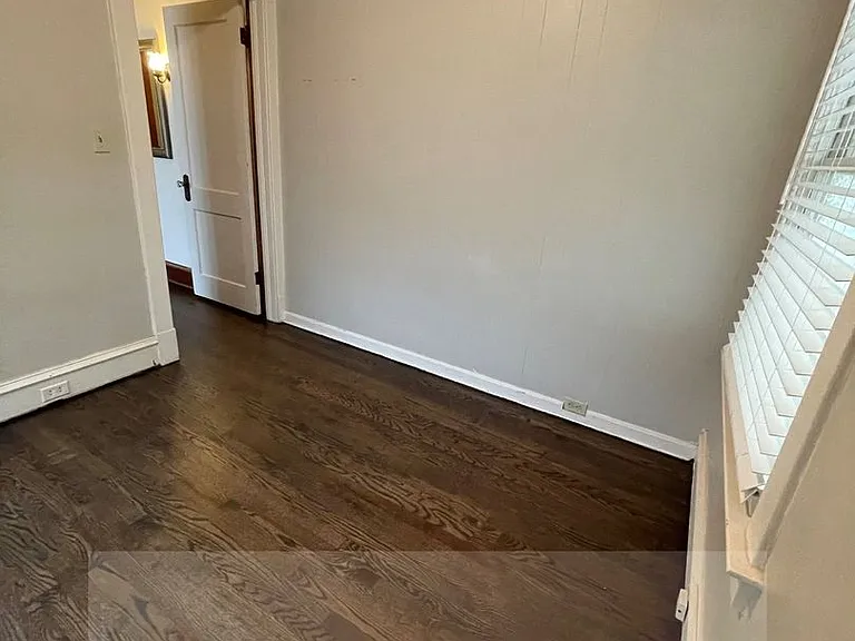 4545 Fairmount Ave — Photo 18