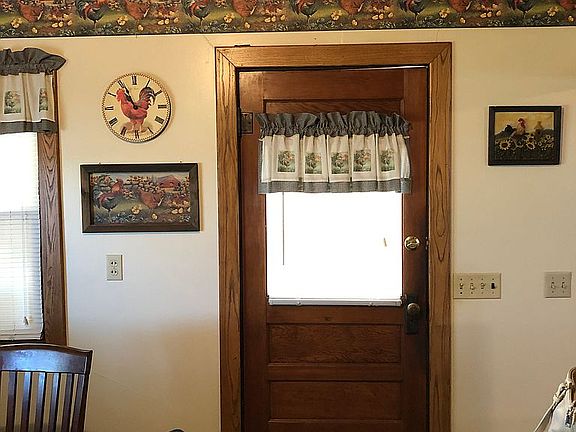 Kitchen 13.3' X 11.7'