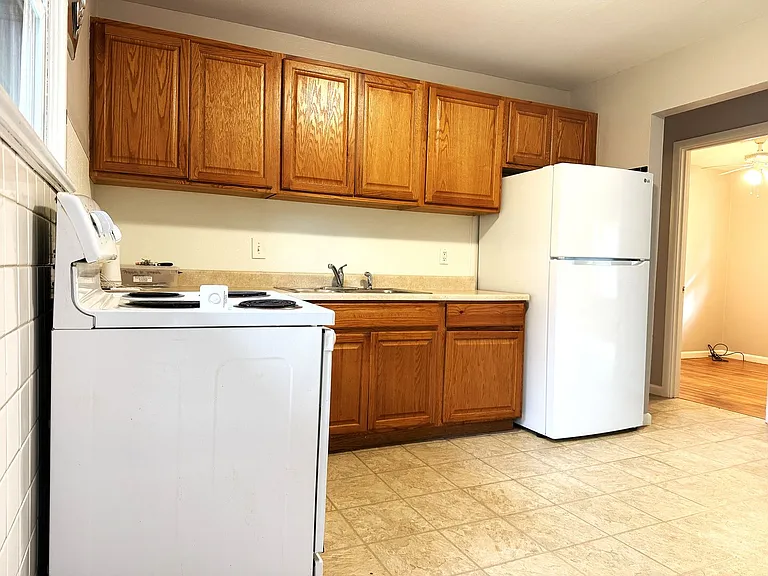 38 Fenwick Dr — Photo 5